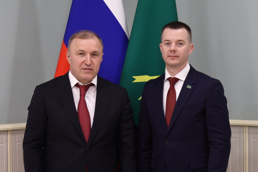 Глава Адыгеи Мурат Кумпилов и участник федеральной программы "Время героев" Сергей Ковалев определили задачи на третий модуль программы