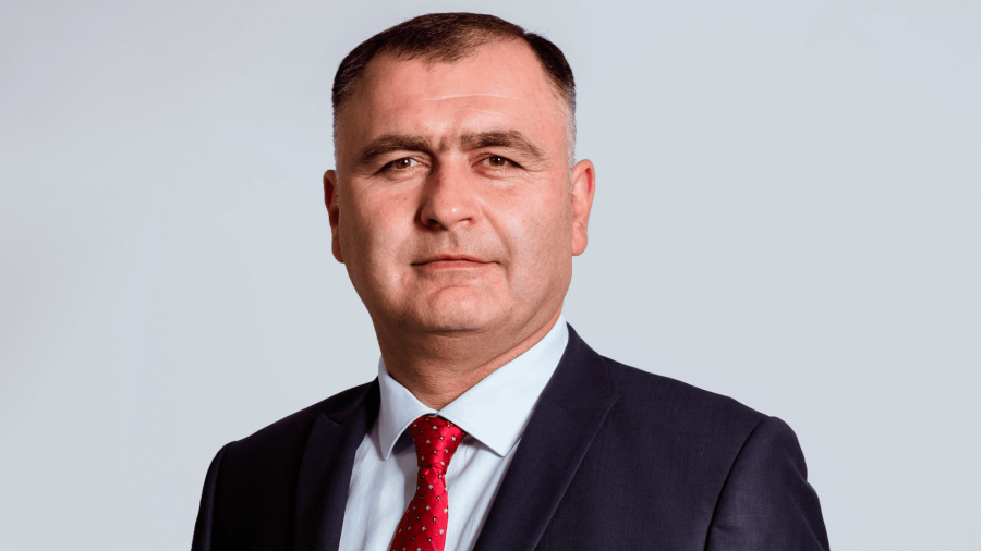 Президент Алан Гаглоев поздравил Главу Республики Адыгея Мурата Кумпилова с Днем рождения.